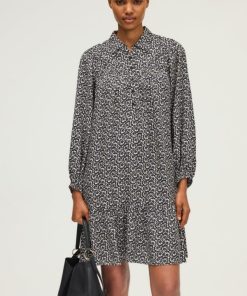 Sarahsport.shop4fa5c81c23 1