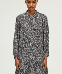 Sarahsport.shop4fa5c81c23 2