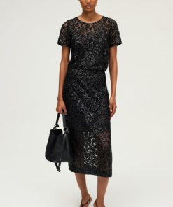 Sarahsport.shop7f50a5eb55 1