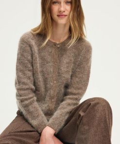 Sarahsport.shope6ca884bc5 1