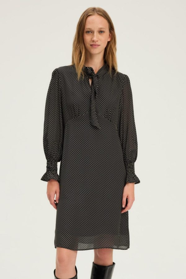 Sarahsport.shope9dba7a127 1