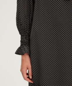 Sarahsport.shope9dba7a127 3